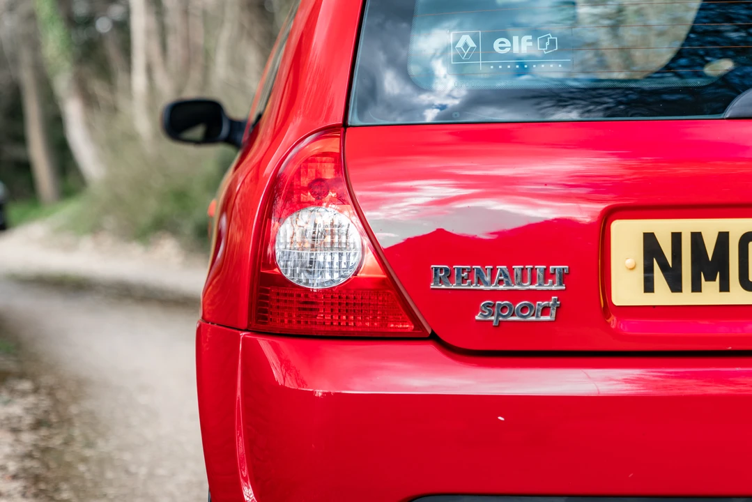2005 Renault Clio 2nd Gen - Image 27 of 31
