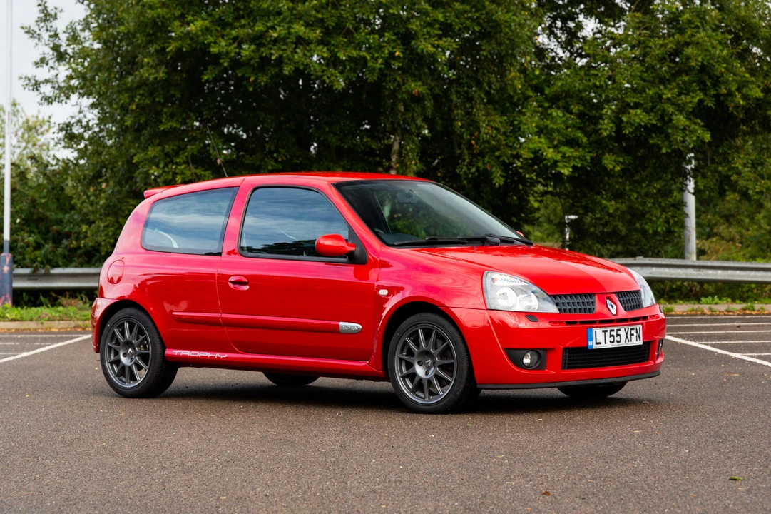 2005 Renault Clio 2nd Gen - Image 2 of 31