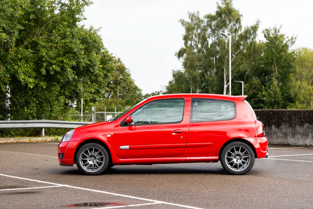 2005 Renault Clio 2nd Gen - Image 9 of 31