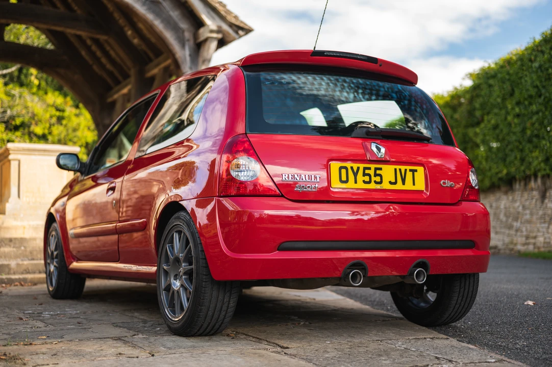 2005 Renault Clio 2nd Gen - Image 16 of 31