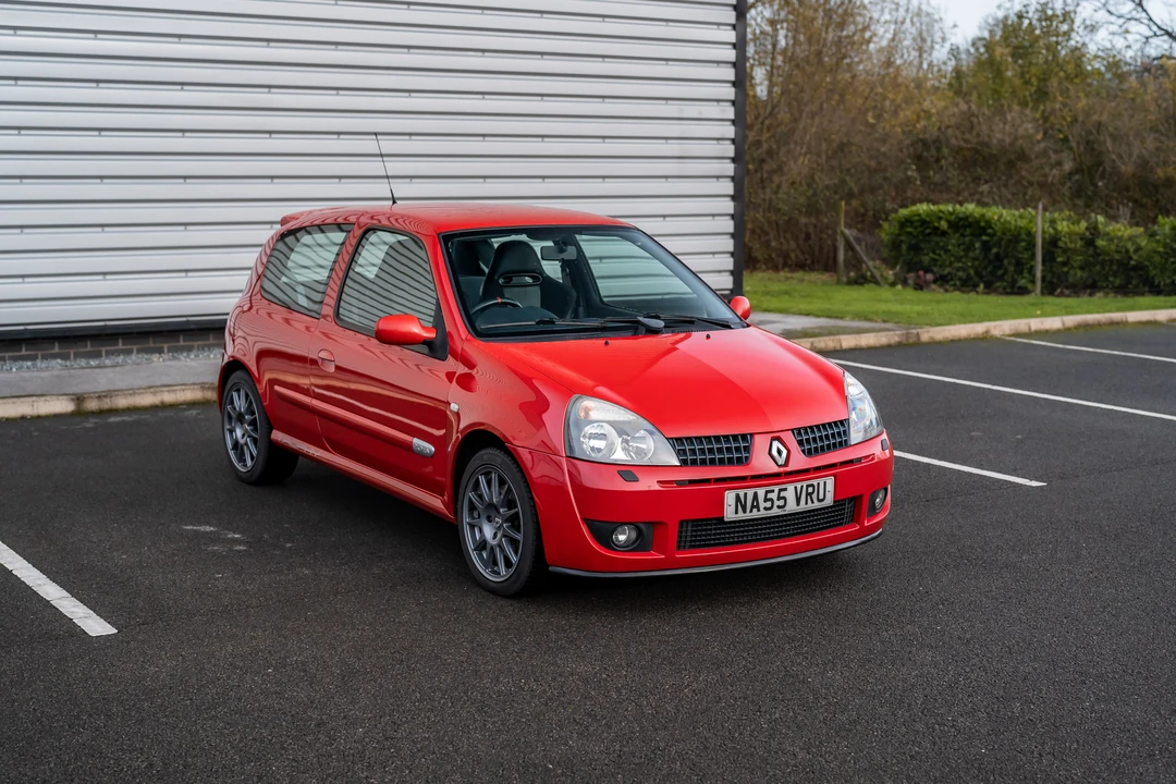 2005 Renault Clio 2nd Gen - Image 16 of 31