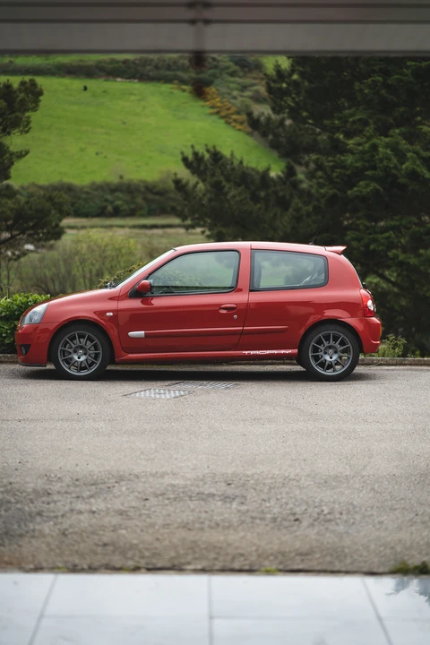 2005 Renault Clio 2nd Gen - Image 16 of 31
