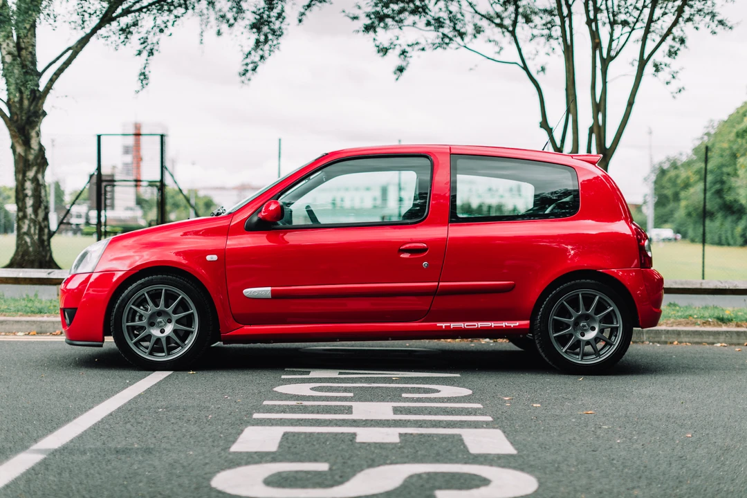 2005 Renault Clio 2nd Gen - Image 16 of 31
