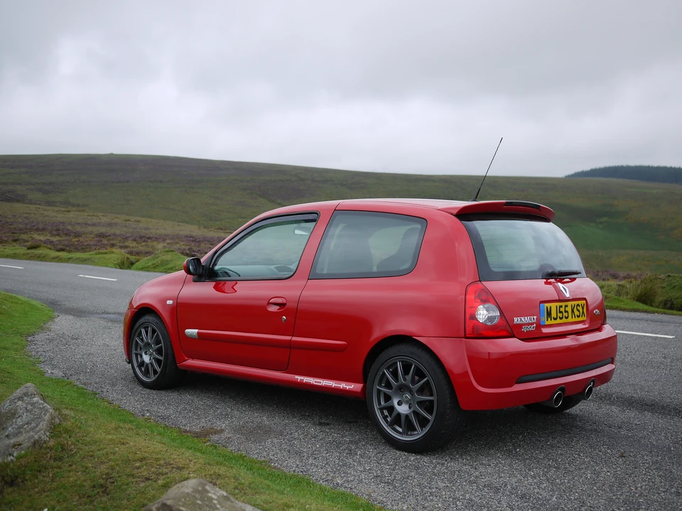 2005 Renault Clio 2nd Gen - Image 12 of 31