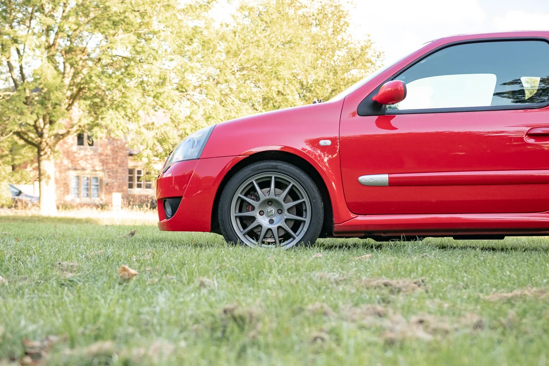 2005 Renault Clio 2nd Gen - Image 13 of 31