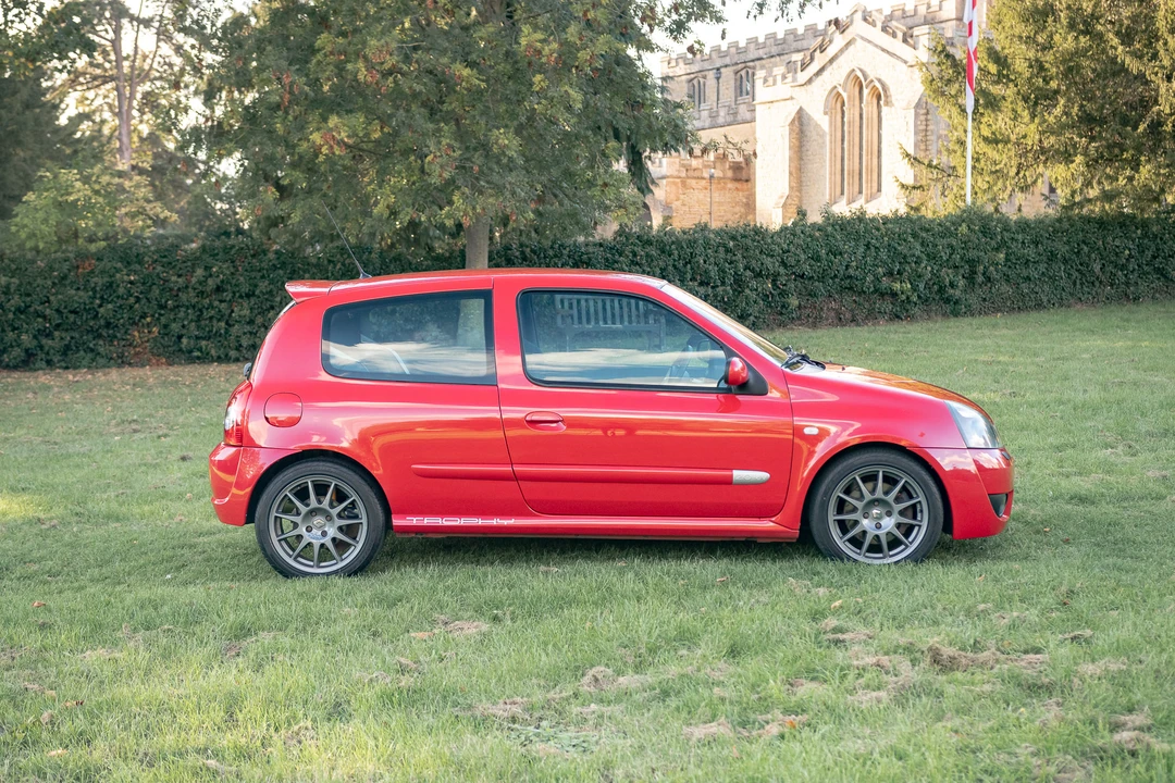 2005 Renault Clio 2nd Gen - Image 17 of 31