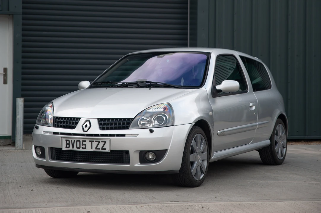 2005 Renault Clio 2nd Gen - Image 2 of 31