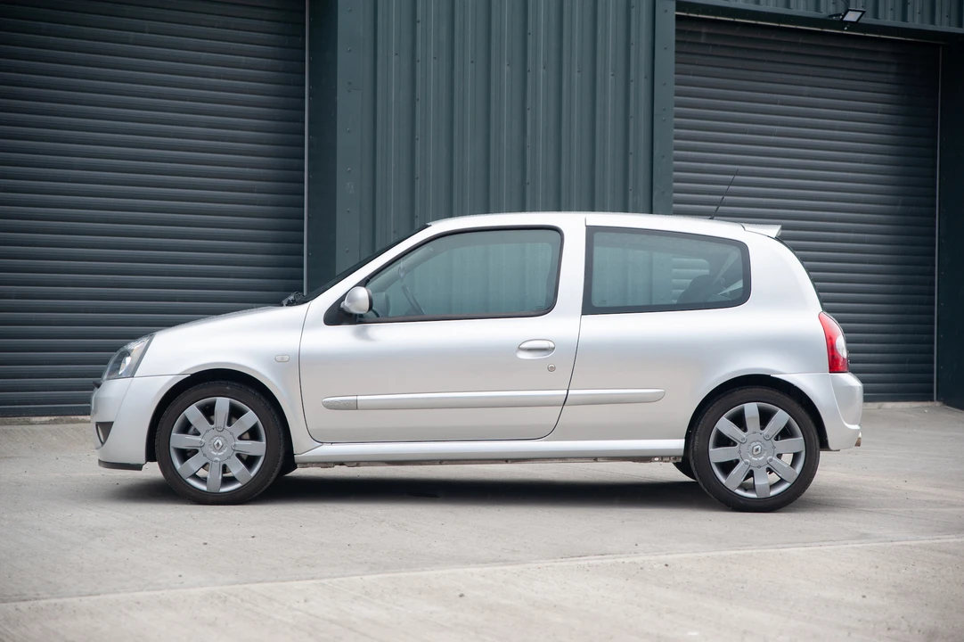 2005 Renault Clio 2nd Gen - Image 11 of 31