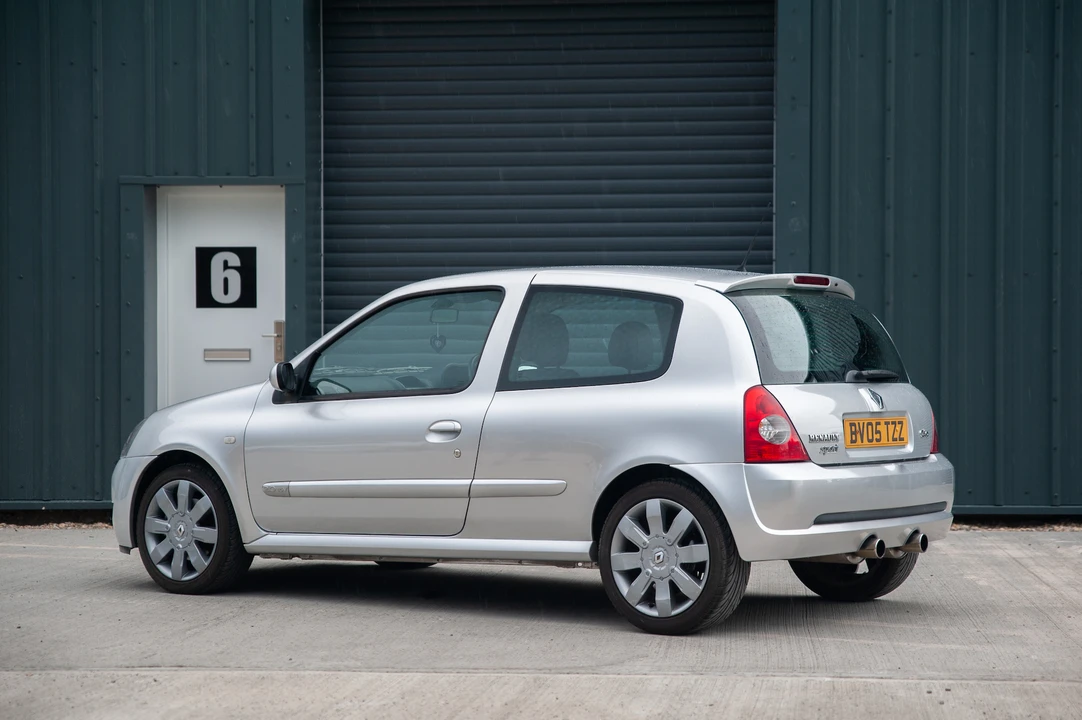 2005 Renault Clio 2nd Gen - Image 13 of 31