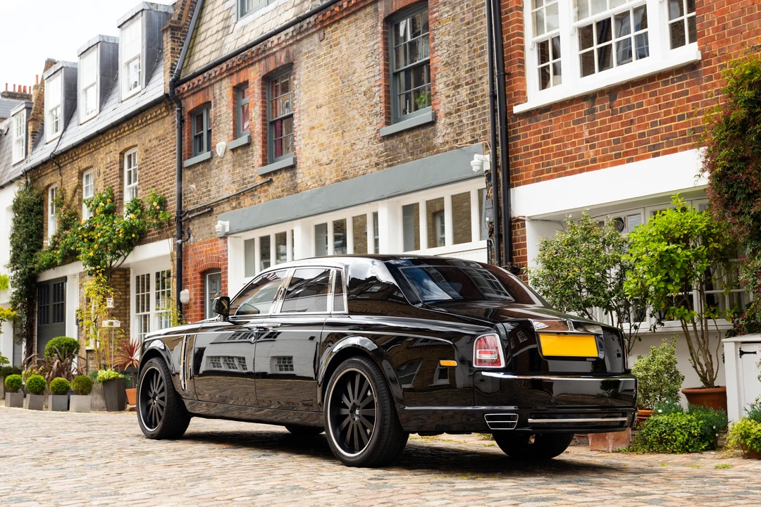 2005 Rolls-Royce Phantom VII - Image 14 of 31