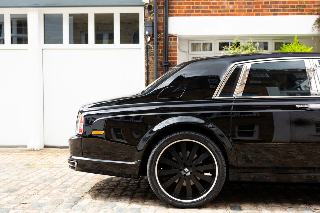 2005 Rolls-Royce Phantom VII - Image 18 of 31