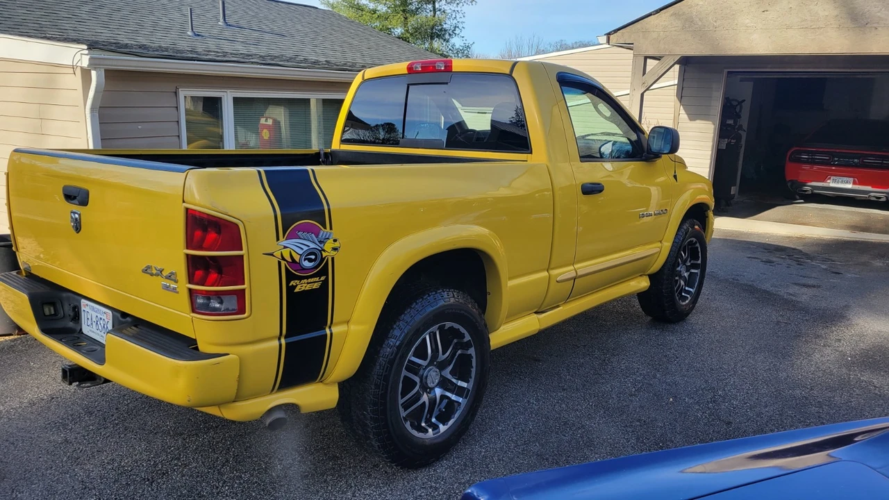 2005 Ram 1500 - Image 2 of 20