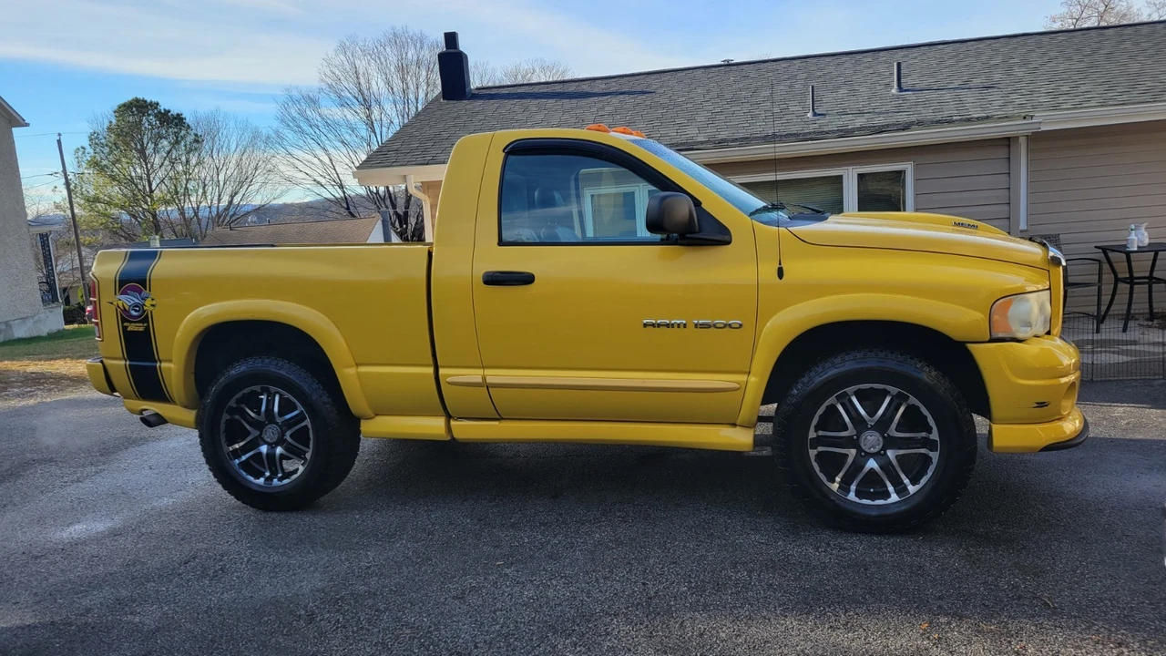 2005 Ram 1500 - Image 3 of 20