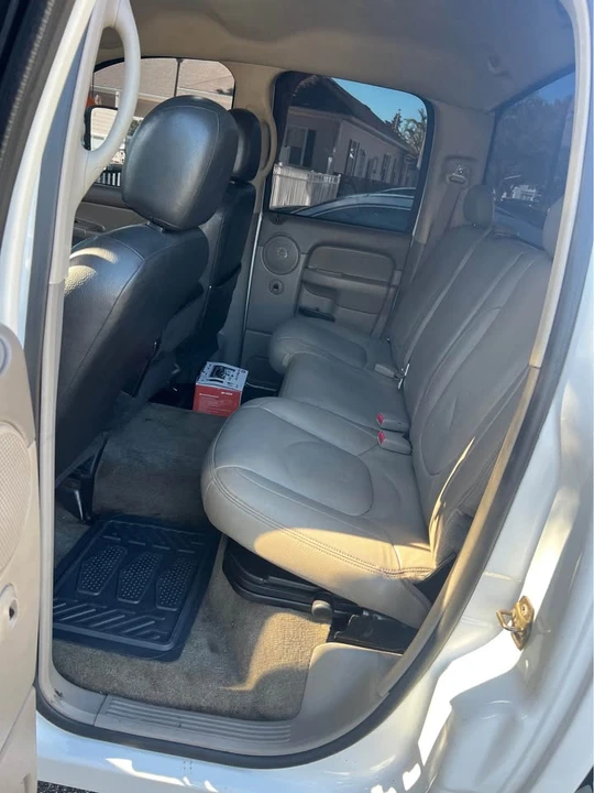 2005 Ram 1500 - Image 7 of 10
