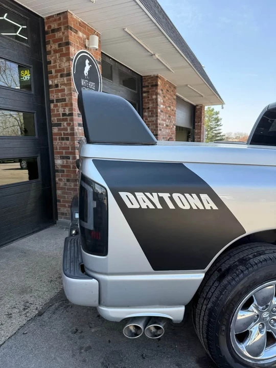 2005 Ram 1500 - Image 5 of 19