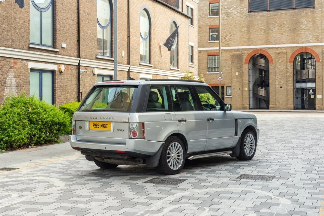 2005 Land Rover Range Rover L322 - Image 12 of 30