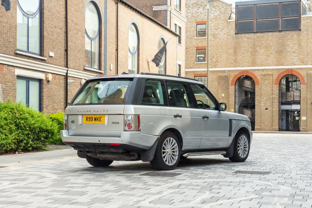 2005 Land Rover Range Rover L322 - Image 13 of 30