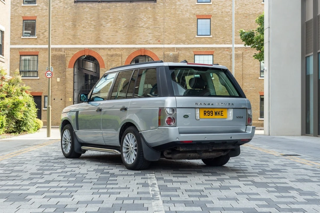 2005 Land Rover Range Rover L322 - Image 18 of 30