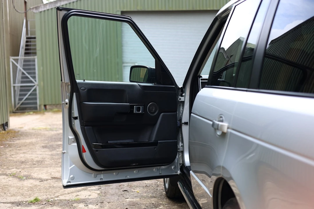 2005 Land Rover Range Rover L322 - Image 20 of 30