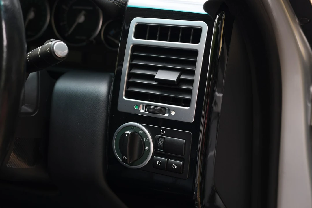 2005 Land Rover Range Rover L322 - Image 25 of 30