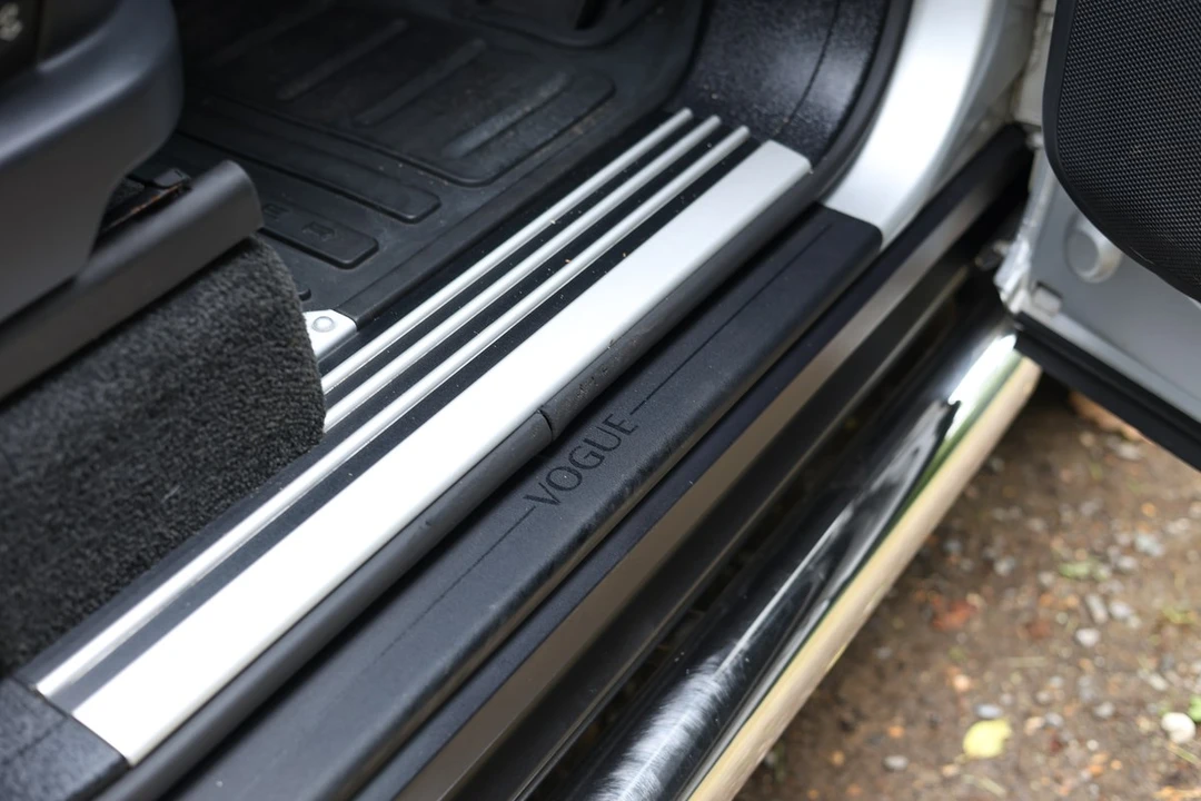 2005 Land Rover Range Rover L322 - Image 28 of 30