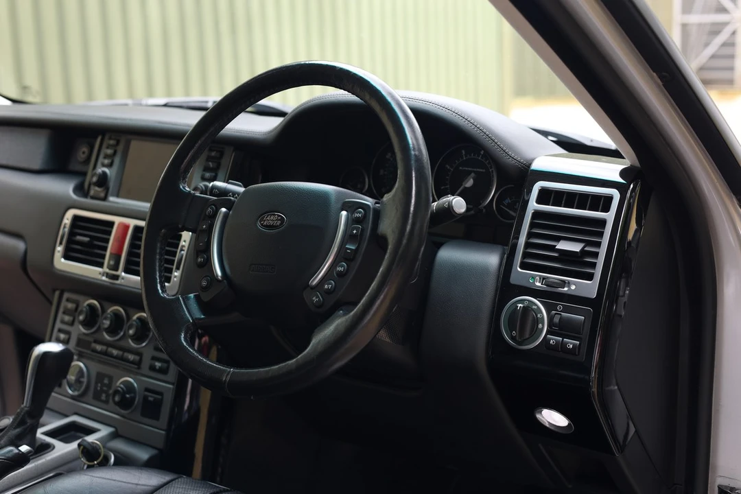 2005 Land Rover Range Rover L322 - Image 24 of 30