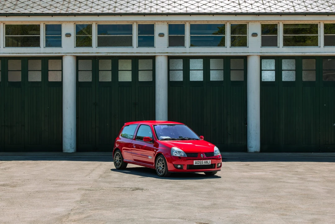 2005 Renault Clio 2nd Gen - Image 2 of 31