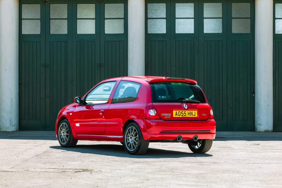 2005 Renault Clio 2nd Gen - Image 15 of 31