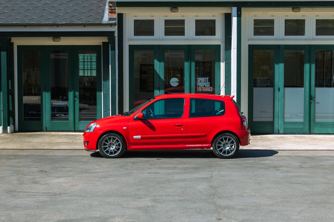 2005 Renault Clio 2nd Gen - Image 14 of 31