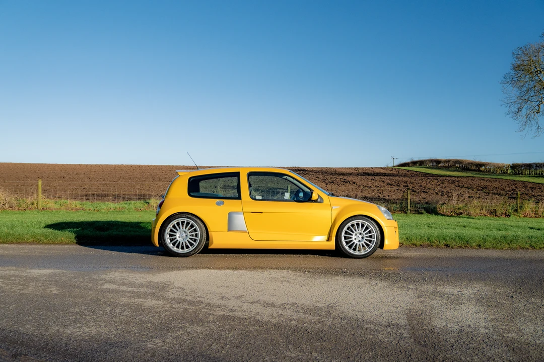 2005 Renault Clio 2nd Gen - Image 16 of 31