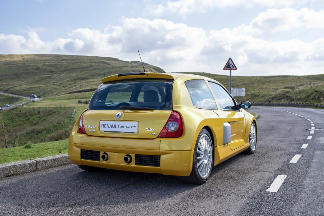 2005 Renault Clio 2nd Gen - Image 12 of 31