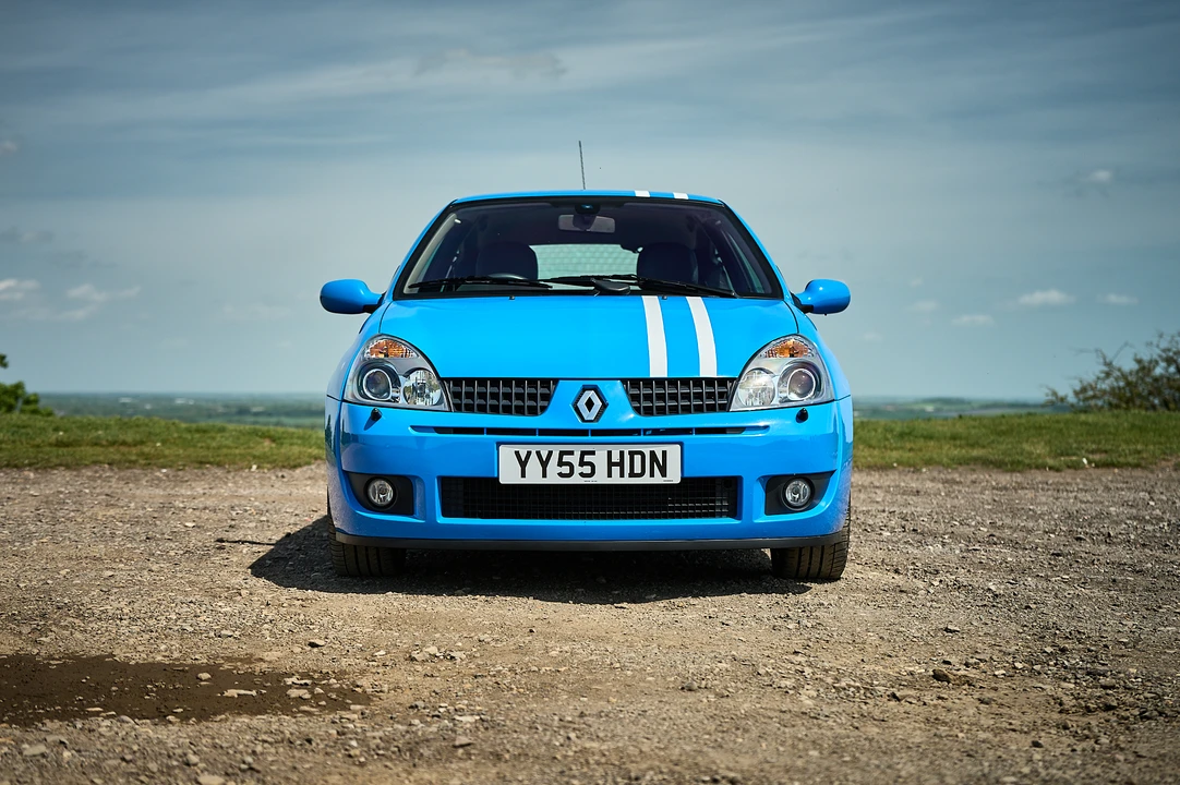 2005 Renault Clio 2nd Gen - Image 2 of 31