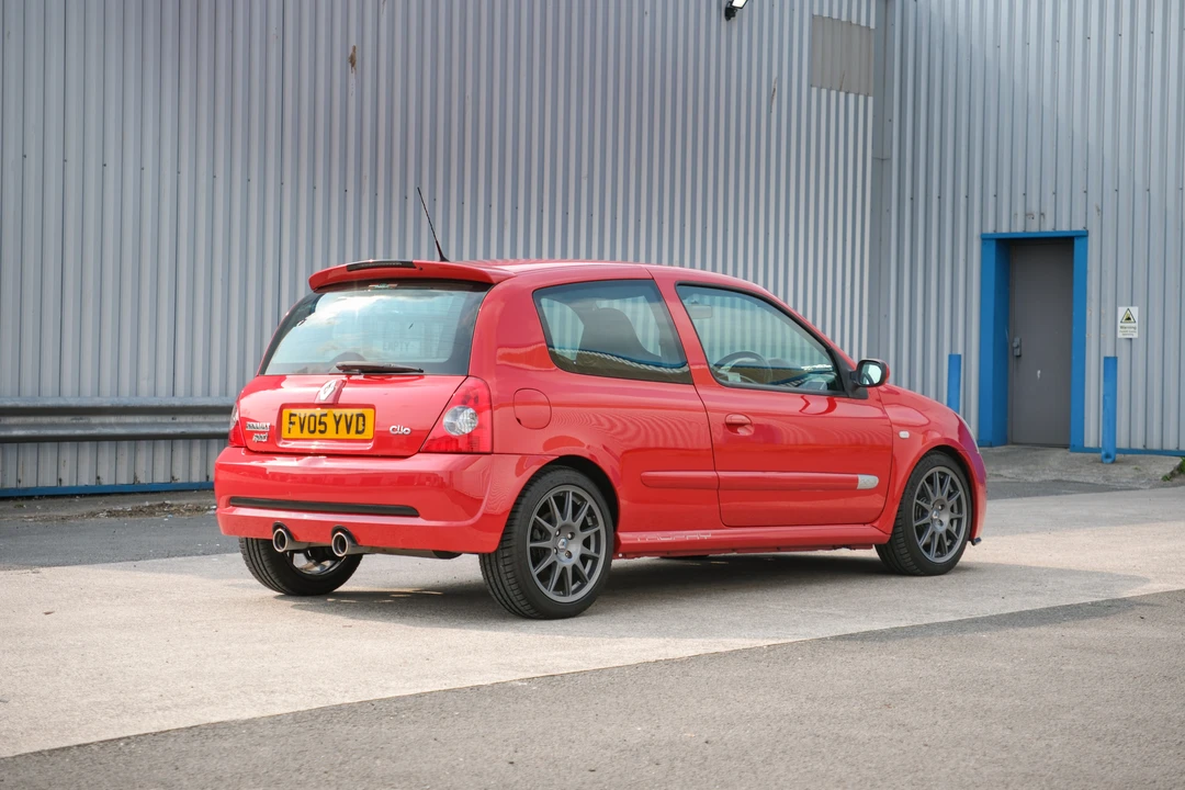 2005 Renault Clio 2nd Gen - Image 16 of 31