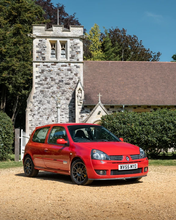 2005 Renault Clio 2nd Gen - Image 12 of 31