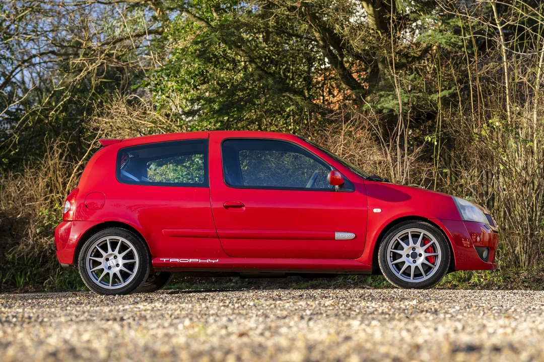 2005 Renault Clio 2nd Gen - Image 16 of 31