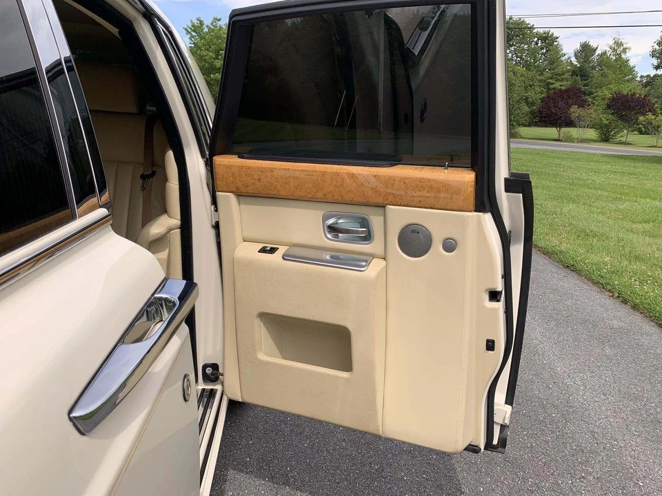 2005 Rolls-Royce Phantom VII - Image 18 of 28