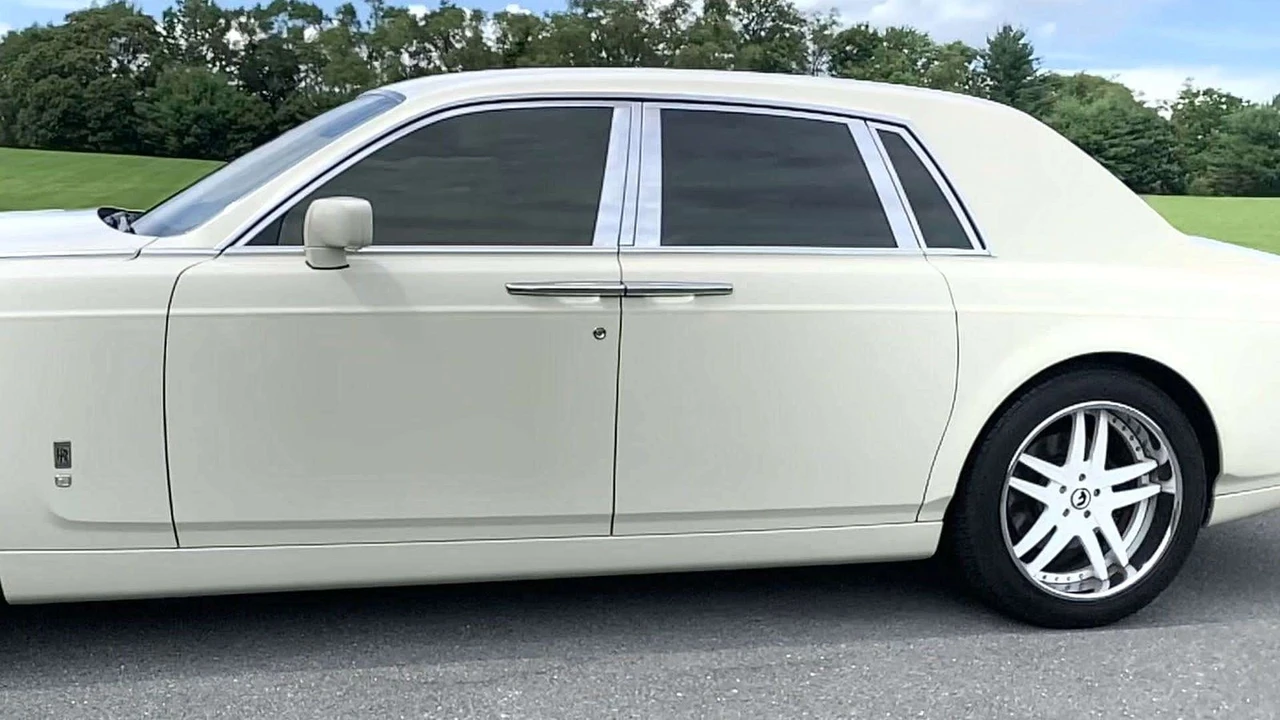 2005 Rolls-Royce Phantom VII - Image 9 of 21