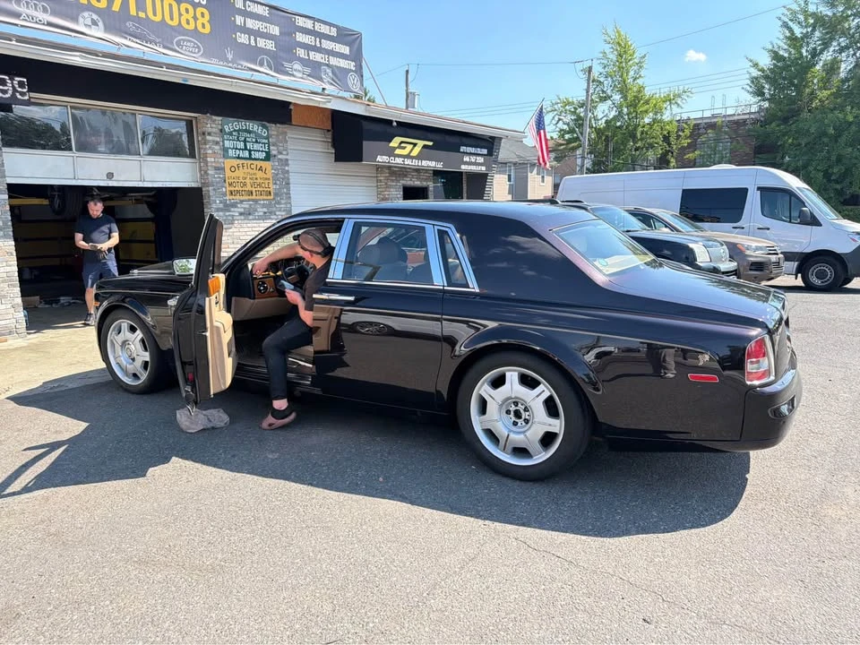 2005 Rolls-Royce Phantom VII - Image 2 of 7