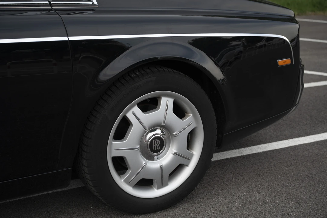 2005 Rolls-Royce Phantom VII - Image 28 of 31