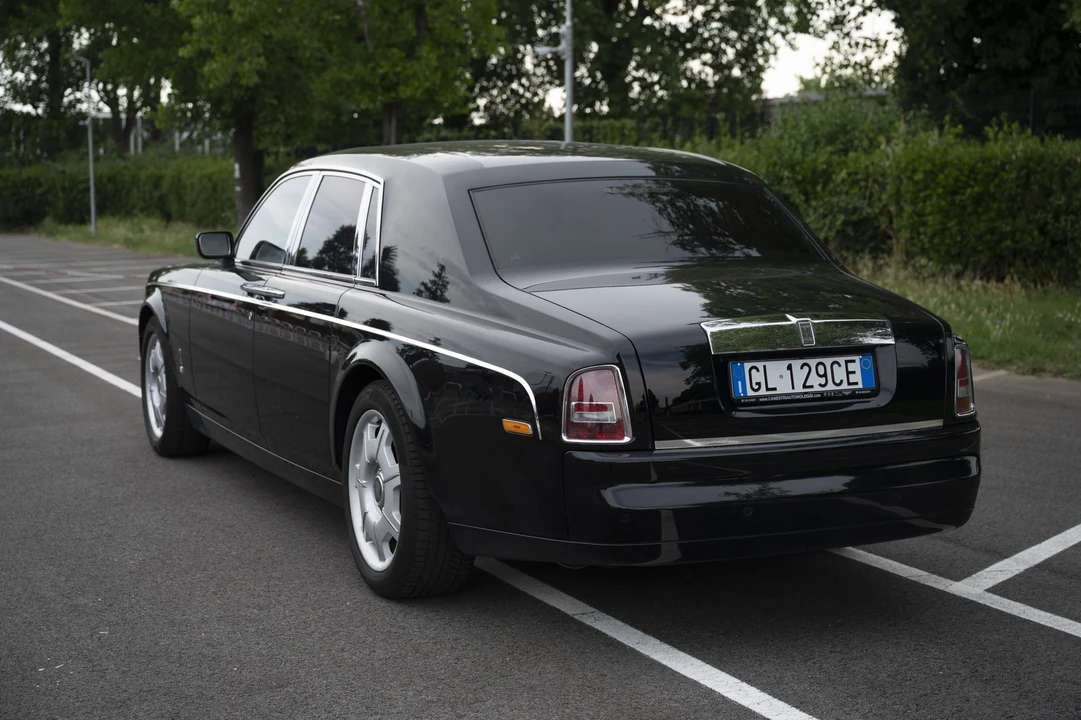 2005 Rolls-Royce Phantom VII - Image 13 of 31