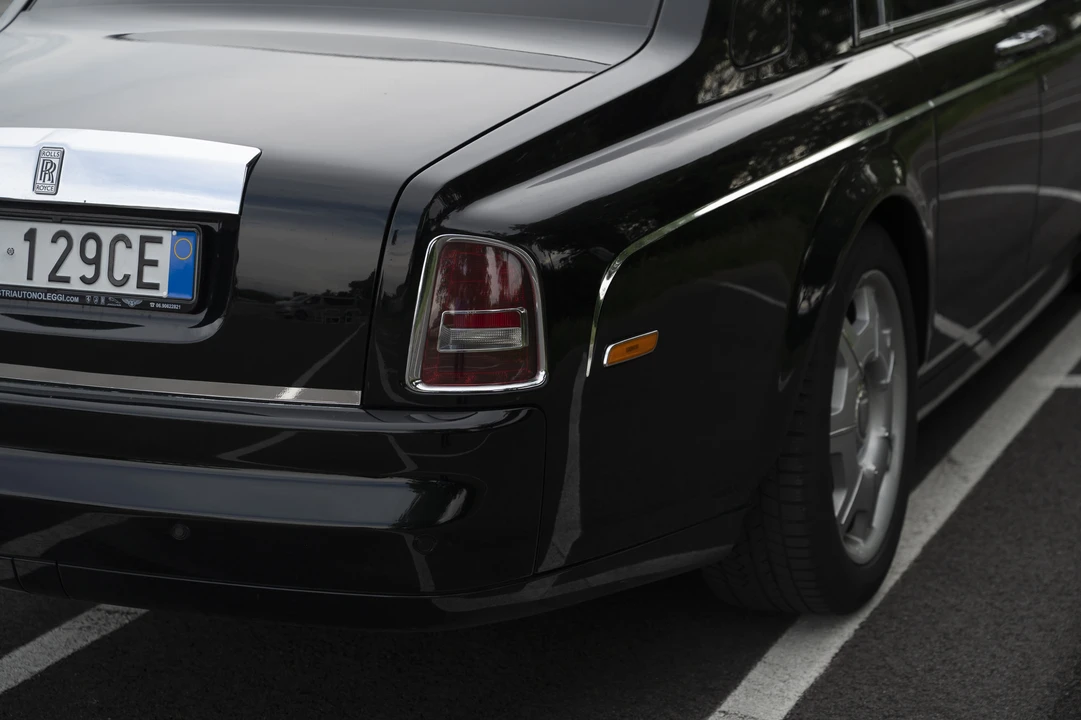 2005 Rolls-Royce Phantom VII - Image 15 of 31