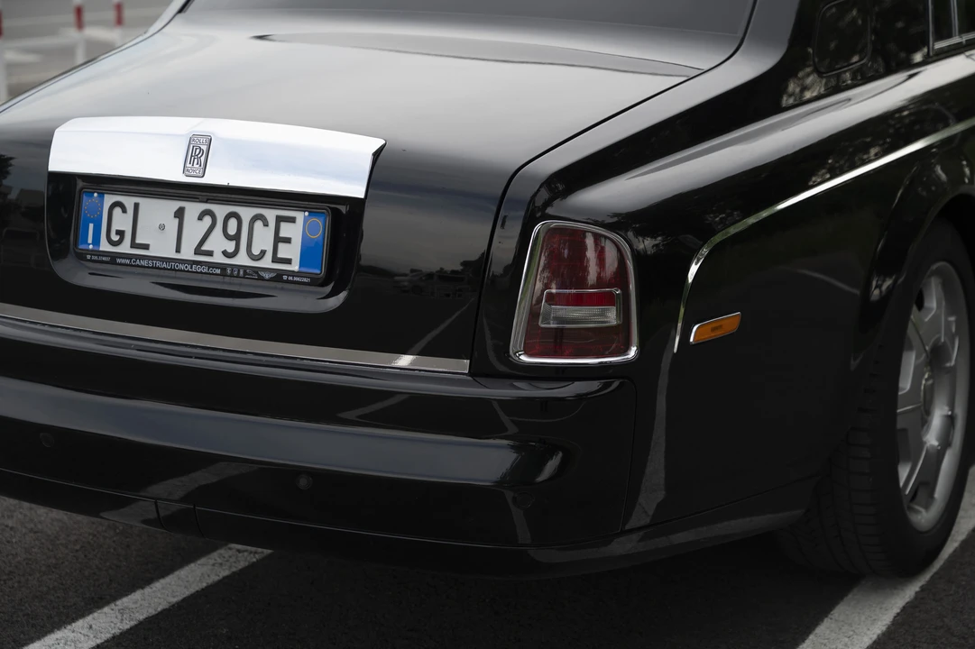 2005 Rolls-Royce Phantom VII - Image 16 of 31