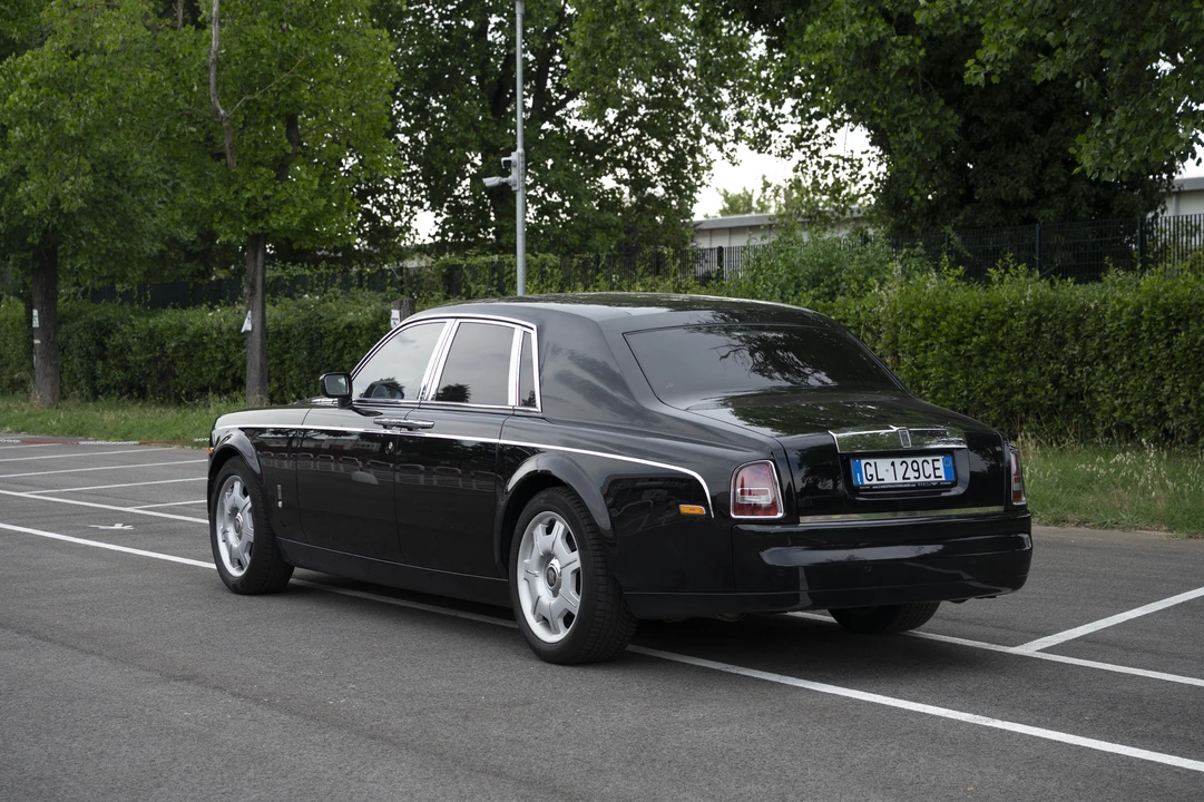 2005 Rolls-Royce Phantom VII - Image 5 of 31