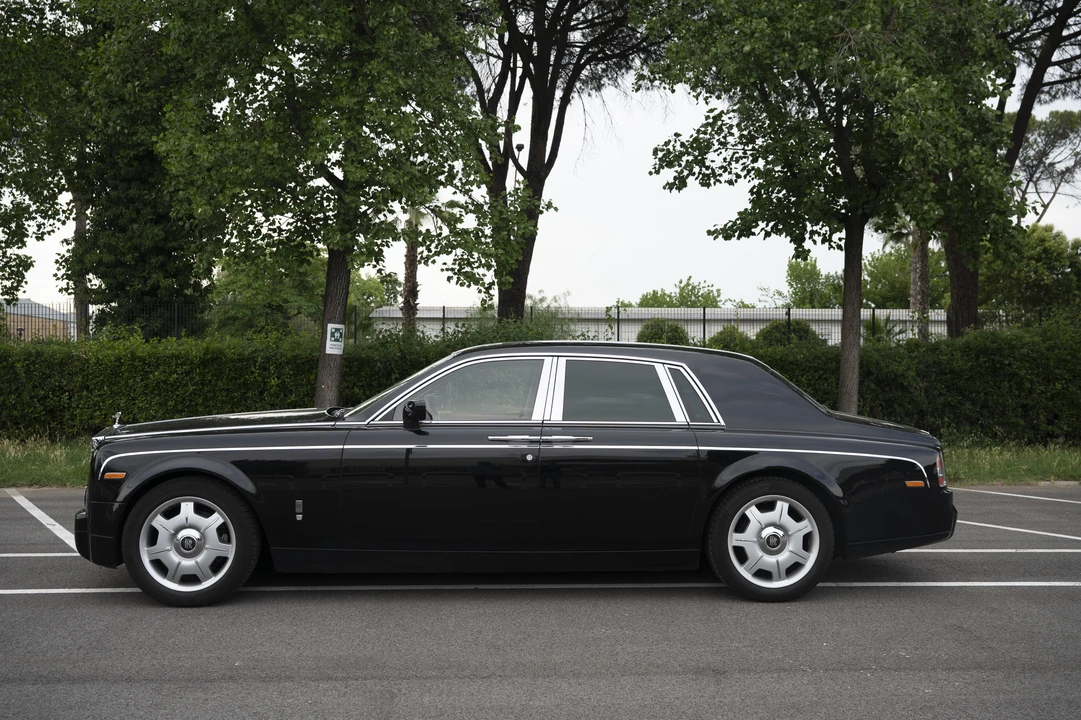 2005 Rolls-Royce Phantom VII - Image 4 of 31
