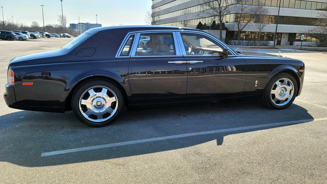 2005 Rolls-Royce Phantom VII - Image 14 of 31