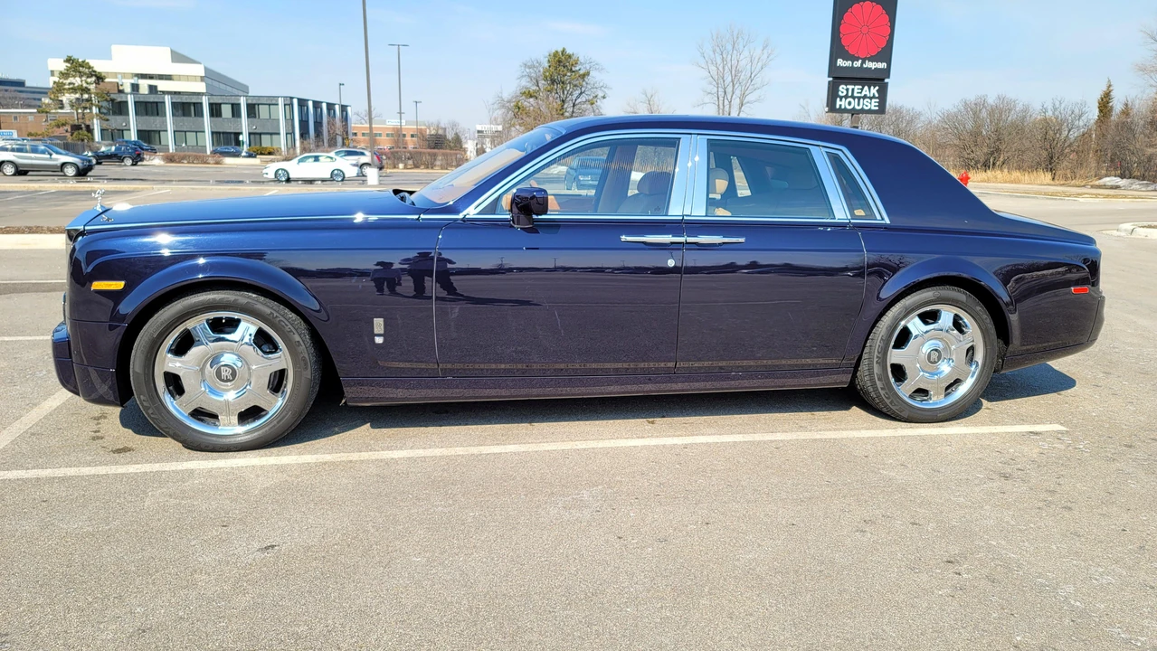 2005 Rolls-Royce Phantom VII - Image 8 of 31
