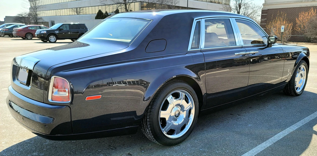 2005 Rolls-Royce Phantom VII - Image 13 of 31