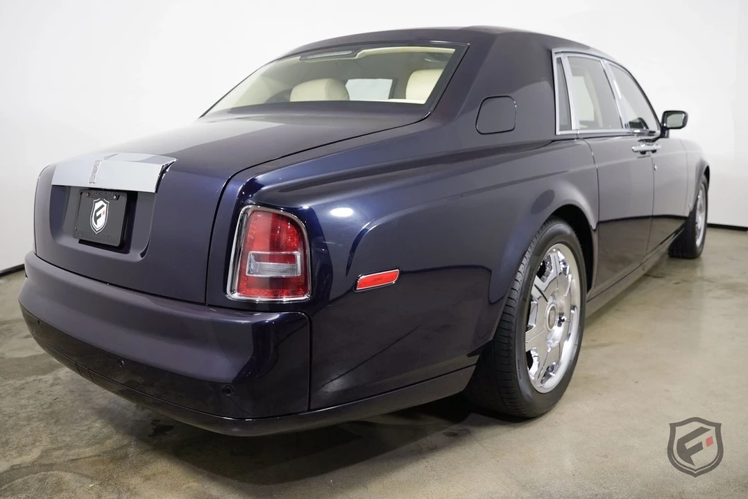 2005 Rolls-Royce Phantom VII - Image 9 of 12