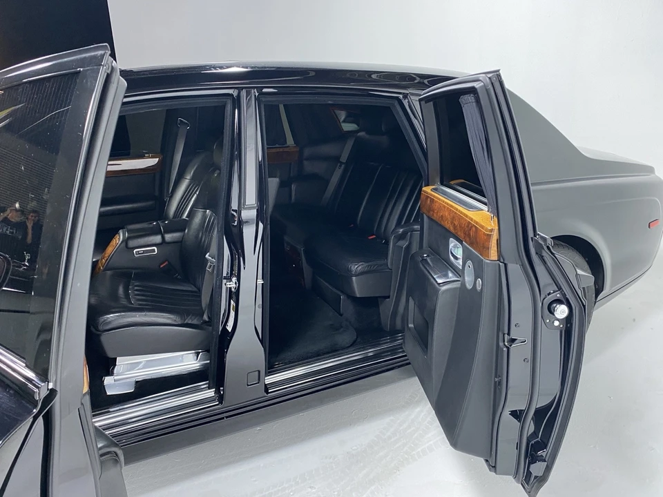 2005 Rolls-Royce Phantom VII - Image 11 of 20