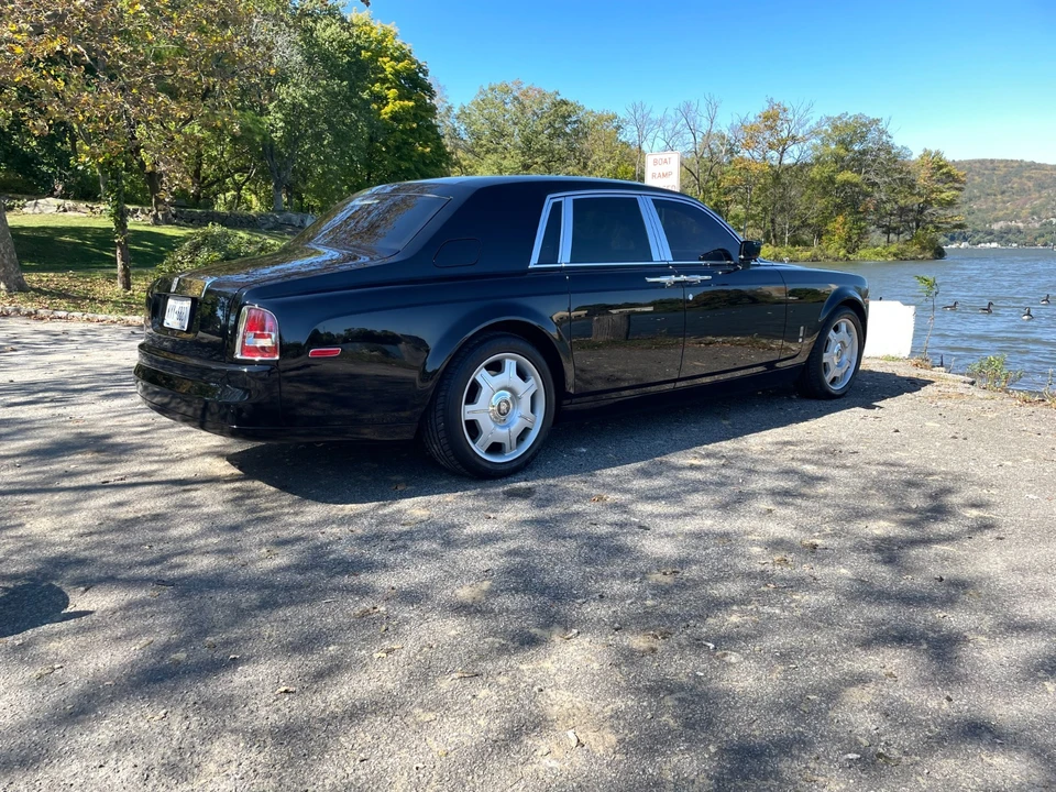 2005 Rolls-Royce Phantom VII - Image 23 of 31